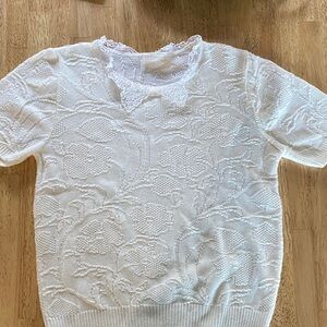 White Textured Short Sleeve Sweater with Lace Peter Pan Collar